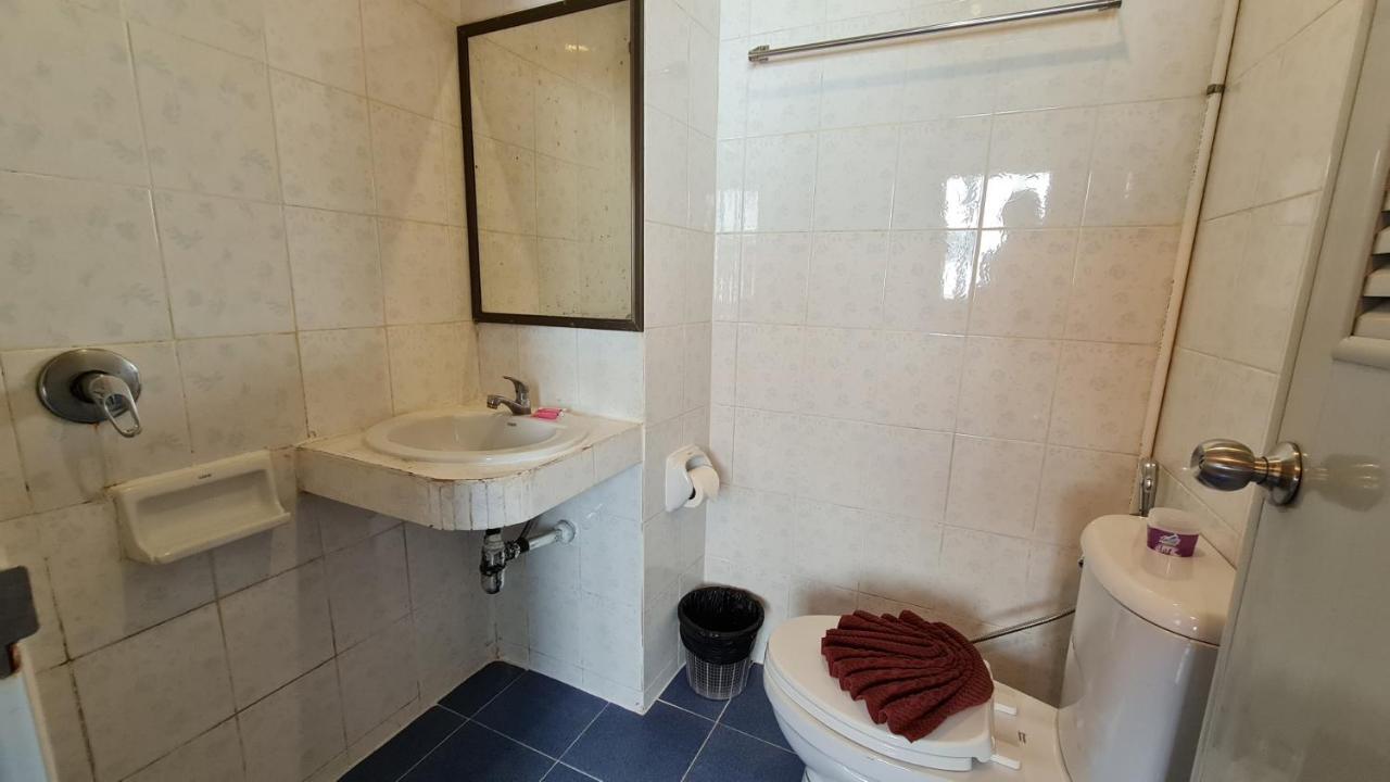 Vech Guesthouse Patong מראה חיצוני תמונה