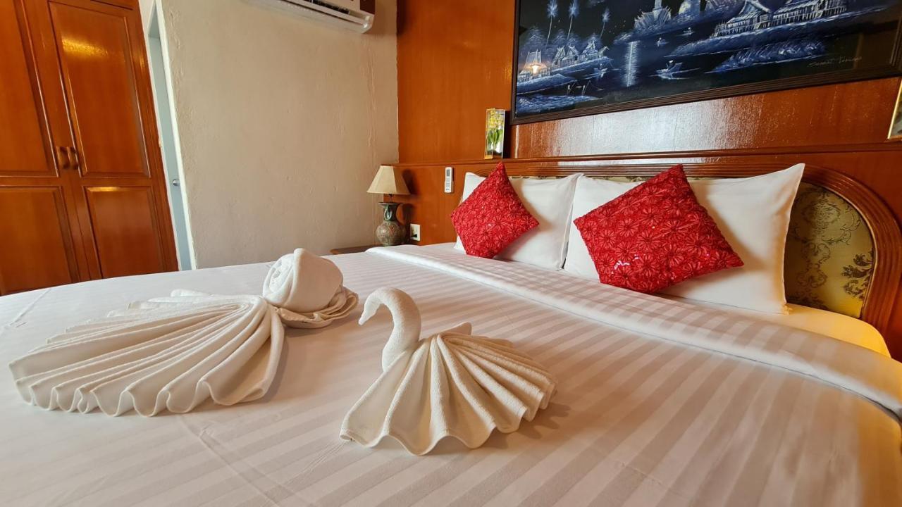Vech Guesthouse Patong מראה חיצוני תמונה