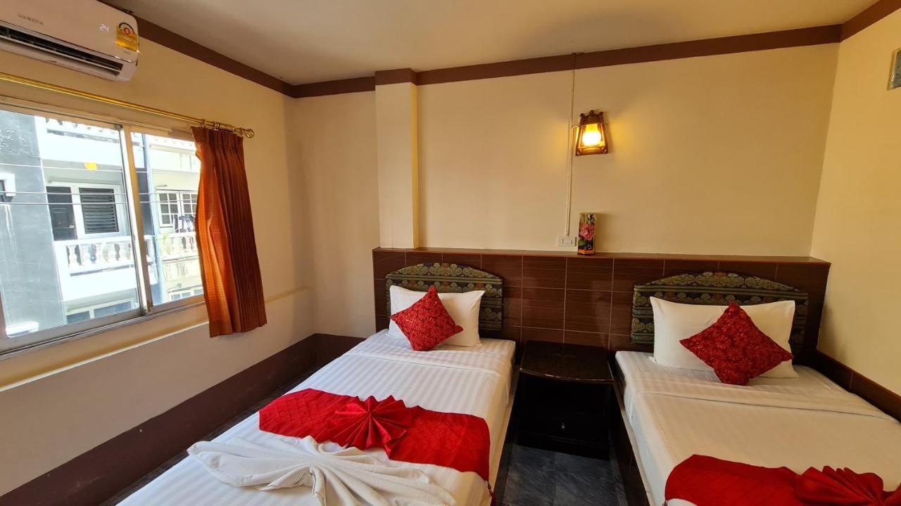 Vech Guesthouse Patong מראה חיצוני תמונה