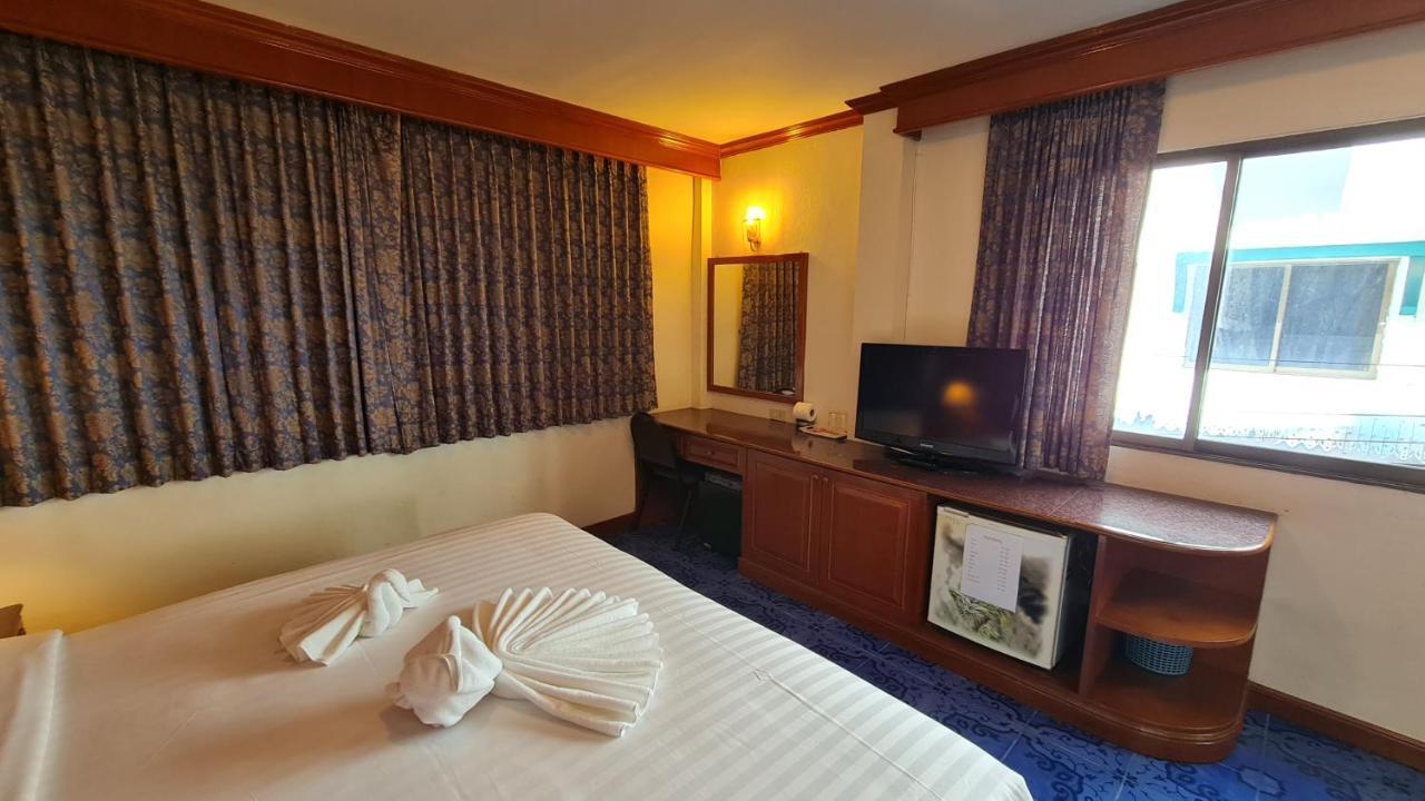 Vech Guesthouse Patong מראה חיצוני תמונה