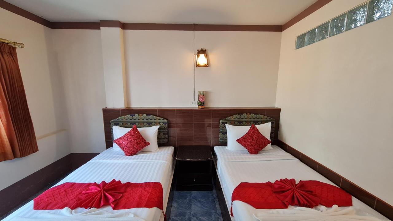 Vech Guesthouse Patong מראה חיצוני תמונה