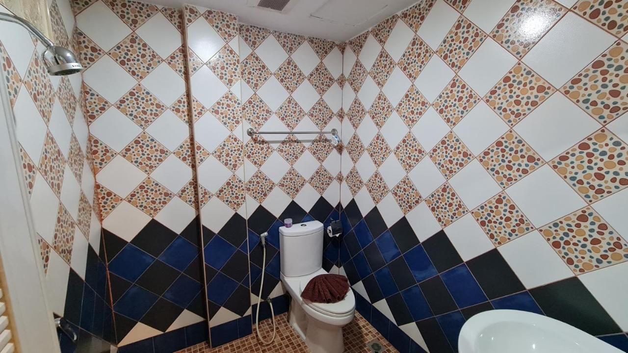 Vech Guesthouse Patong מראה חיצוני תמונה